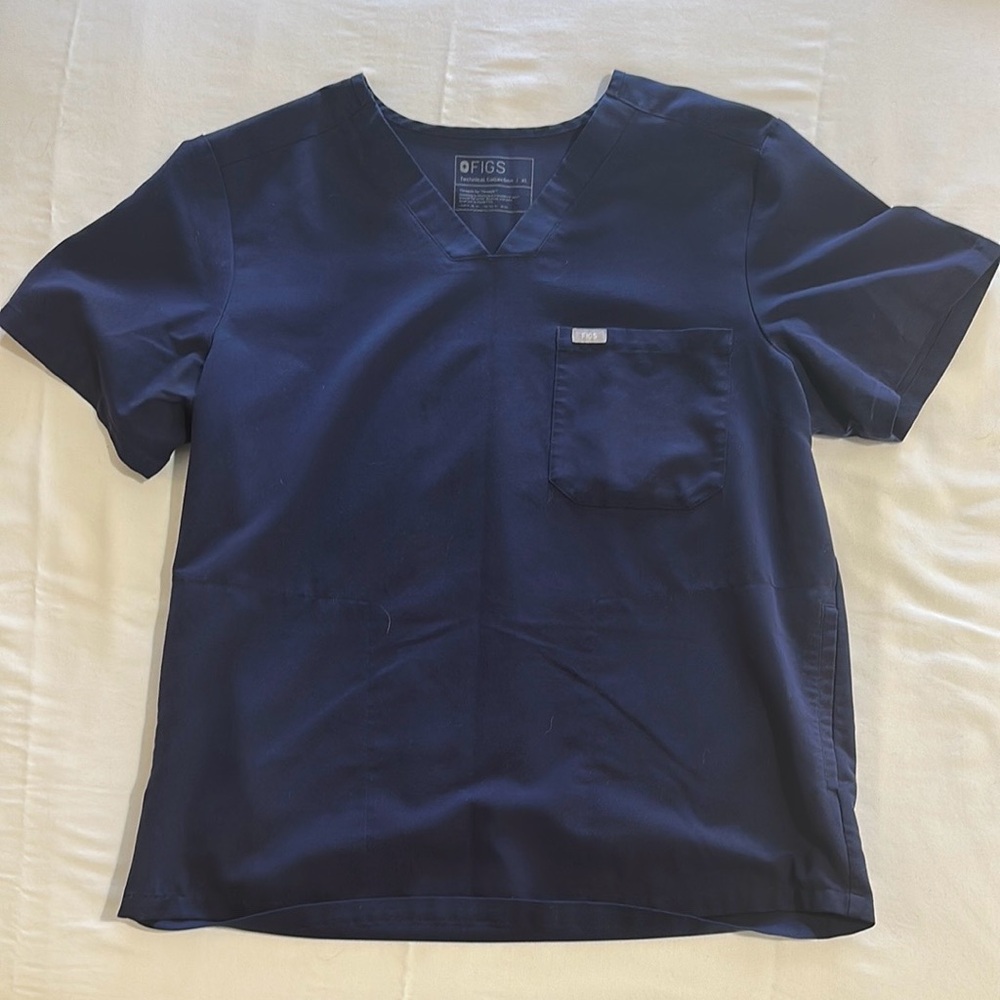 FIGS Men's Navy Blue Scrub Set